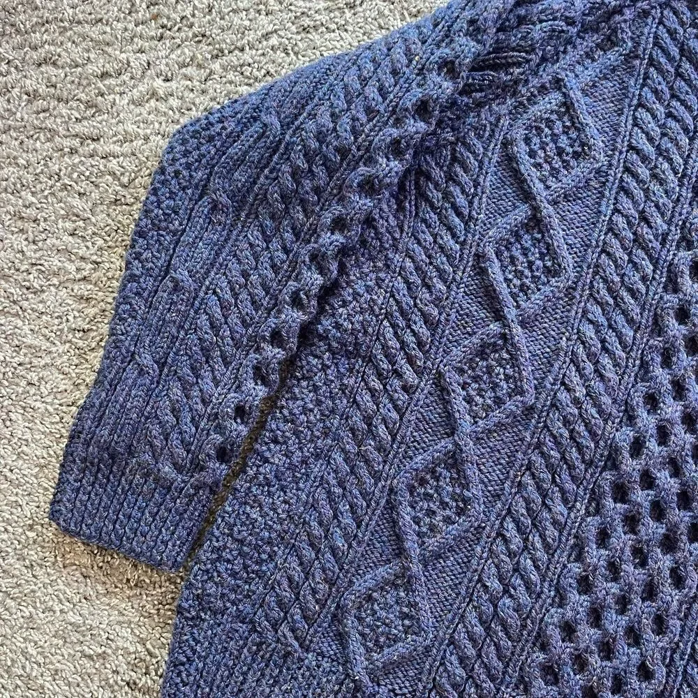 Vintage An Tuirne Ireland Sweater Wool Cable Knit Fisherman Chunky Blue Size L